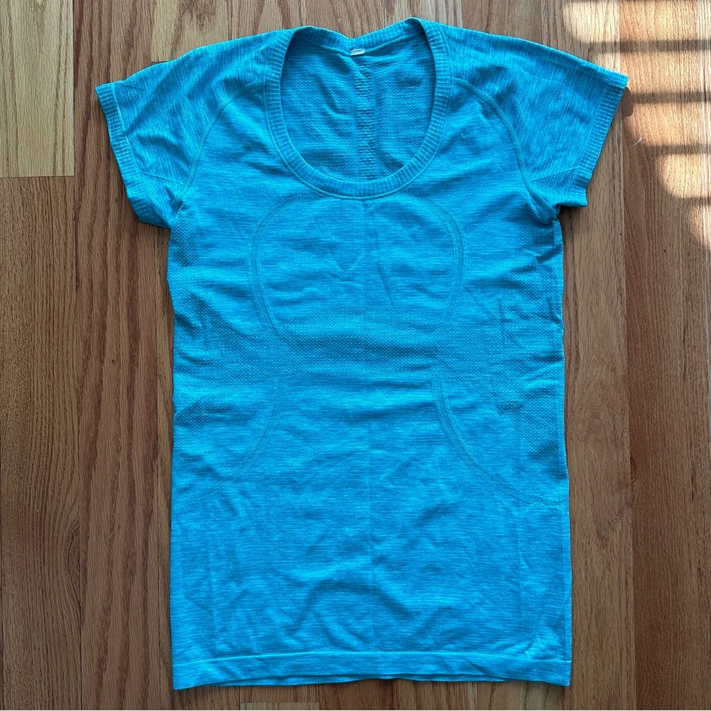Lululemon Swiftly Tech Short Sleeve Scoop